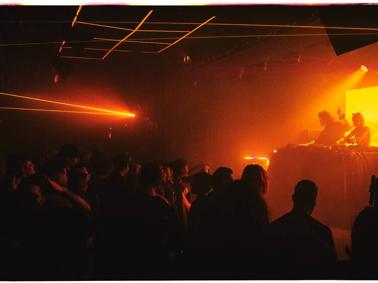 Viernes: (1 vez al mes) Óxido Dance Factory