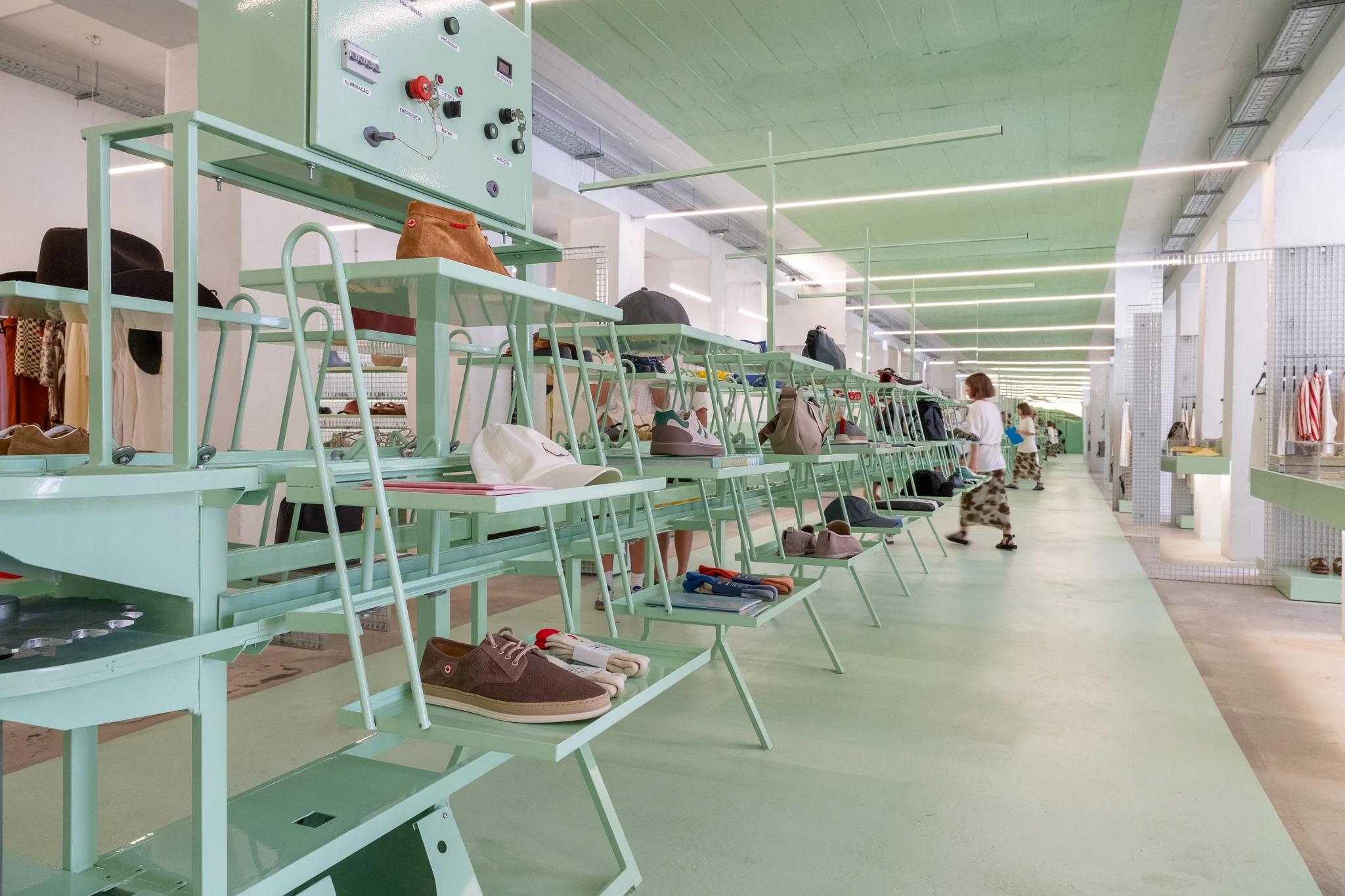 The Feeting Room Lx Factory