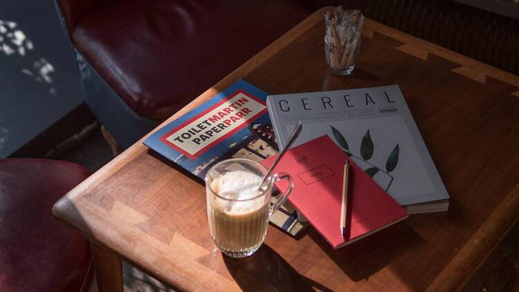 3 cafés littéraires parisiens classés parmi les 5 plus beaux du monde