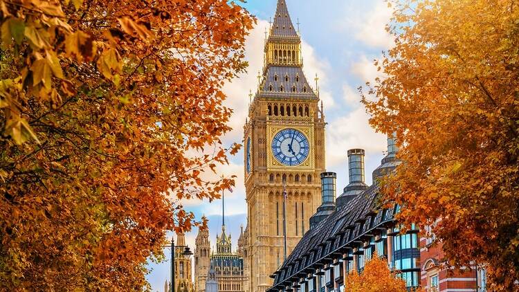 Autumn leaves, Big Ben in London
