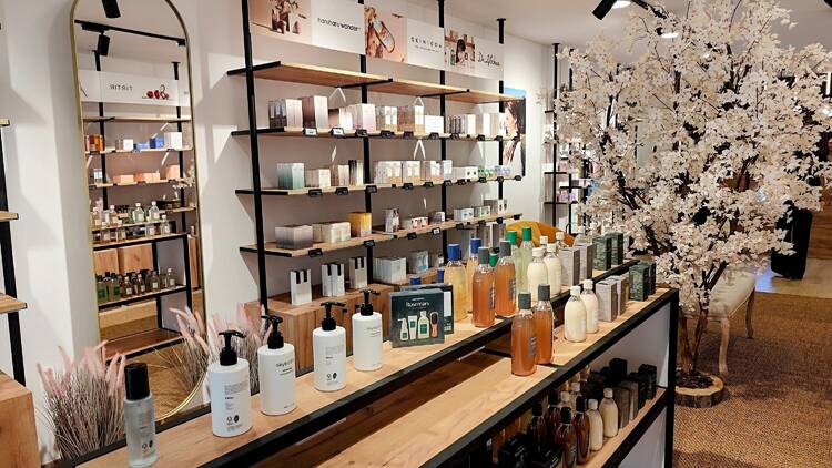 A loja vende produtos de cosmética coreanos