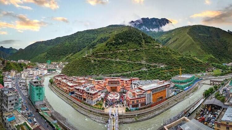 Hepo Ethnic Handicraft Art, Cultural Tourism, and Sports Integration Park
