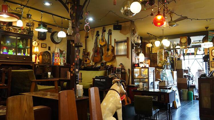 夜もすがら骨董店