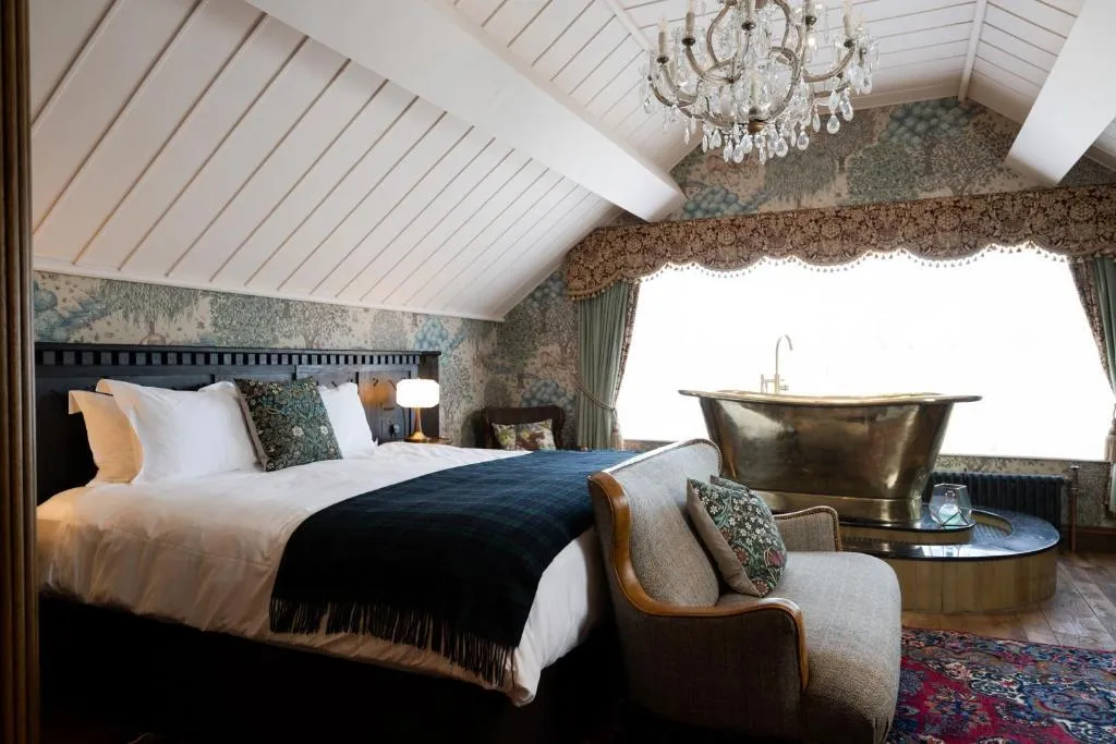 Interior of the Old Inn in Crawford