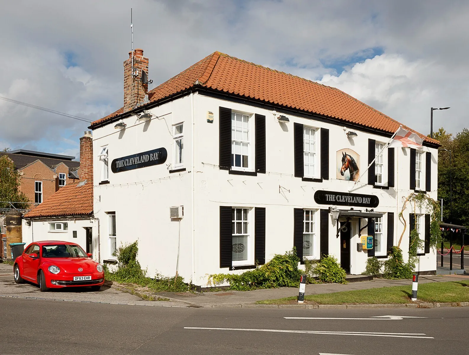 The Cleveland Bay, railway pub