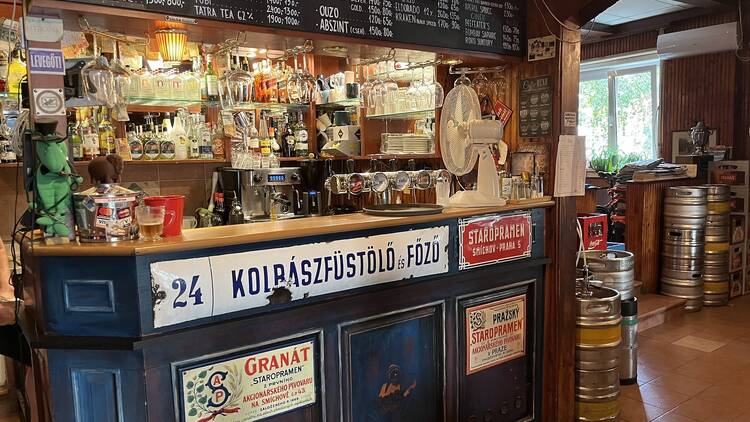 Tücsök Sörkert Tücsök Sörkert