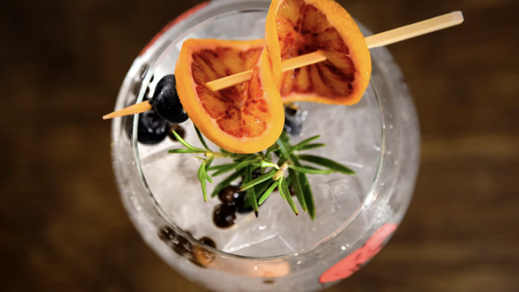 Hintaló Iszoda Hintaló Iszoda