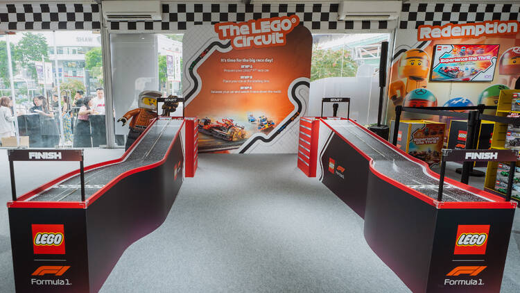 LEGO F1 Experience the Thrill