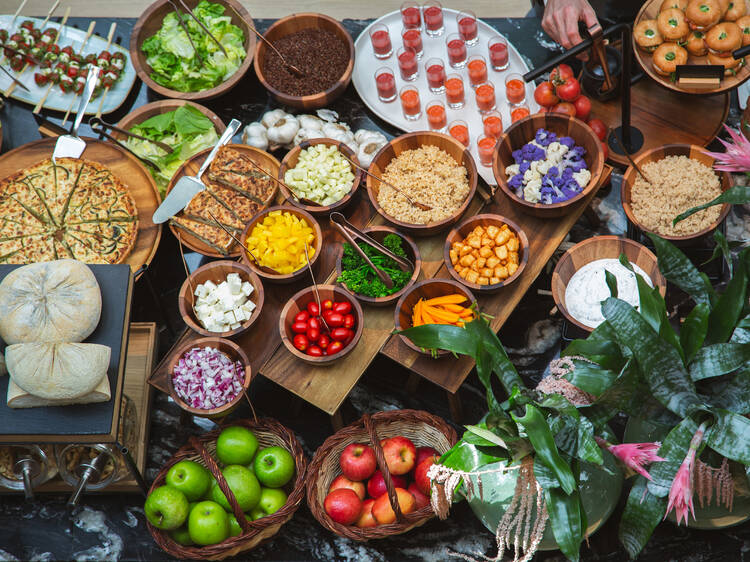Pots menjar i beure sense límits per 65 euros en el brunch de l'hotel més luxós de Barcelona