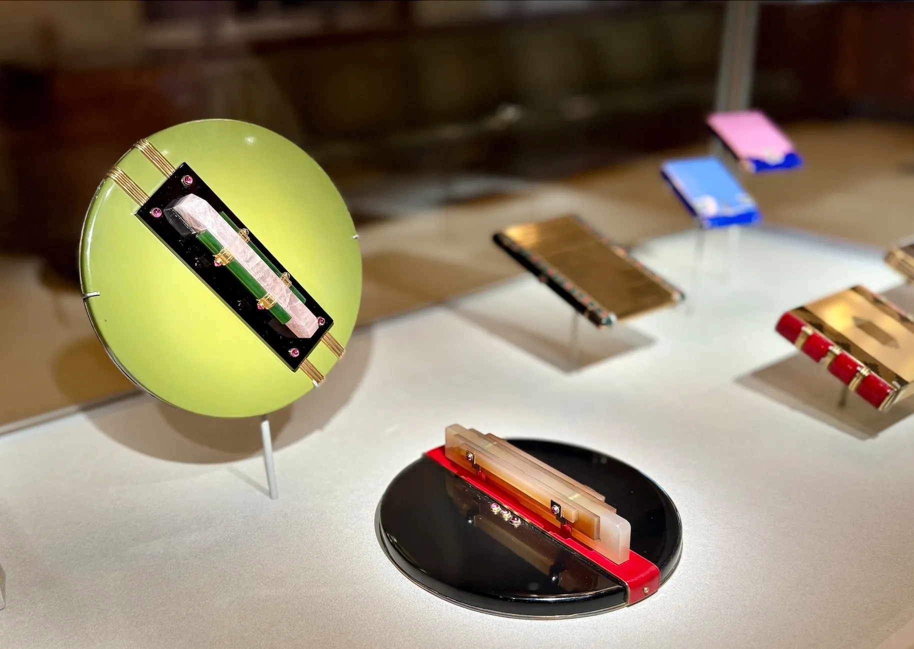 永遠なる瞬間 ヴァン クリーフ＆アーペル —— ハイジュエリーが語るアール・デコ