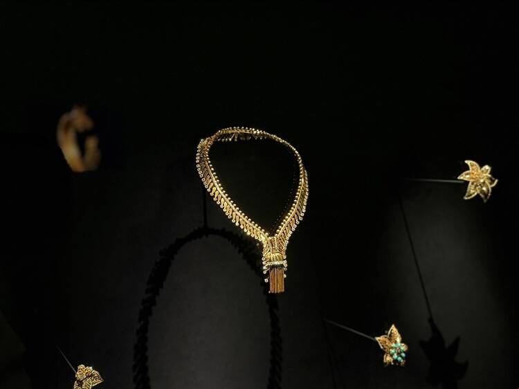 永遠なる瞬間 ヴァン クリーフ&アーペル — ハイジュエリーが語るアール・デコ 永遠なる瞬間 ヴァン クリーフ&アーペル — ハイジュエリーが語るアール・デコ