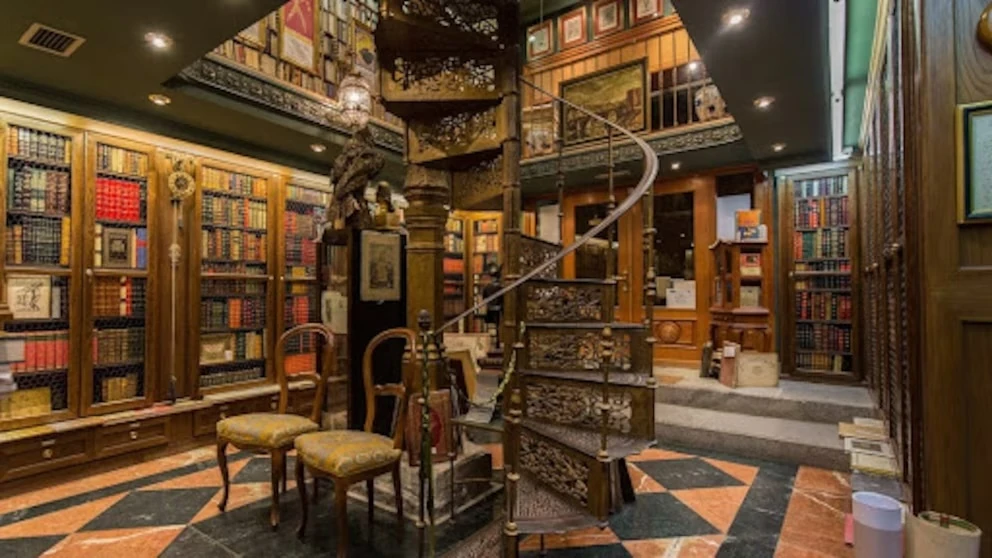 Librer&iacute;a Miguel de Miranda.