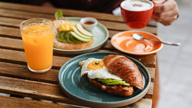 O pequeno-almoço no Hey, Sunday