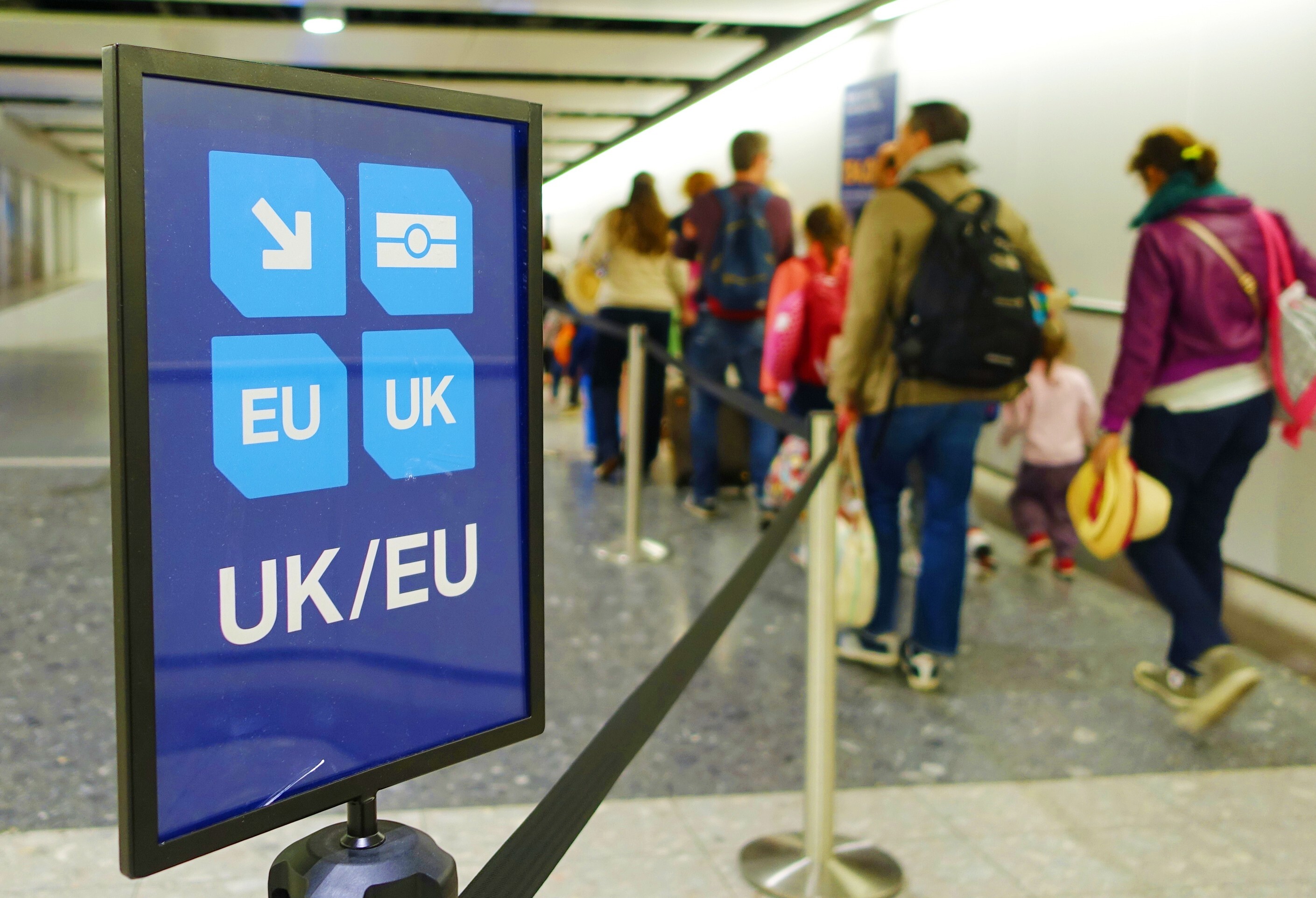 Brits will have to provide fingerprints to travel to Europe from next month – strict new rules explained