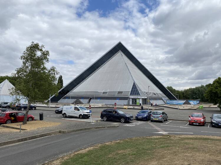 The forgotten leisure complex that could get a massive revamp – just 90 minutes from London