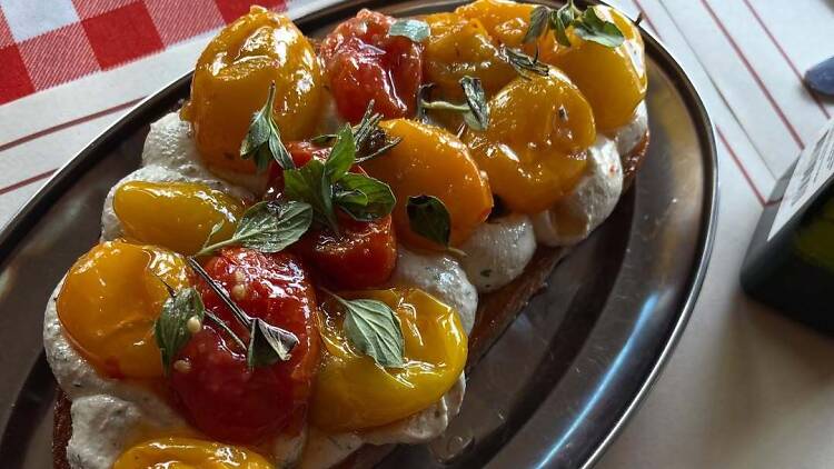 Tita La Vedette: pastas veganas en La Paternal