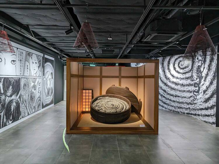 หากคุณชอบหลอนแบบขนหัวลุกงาน Junji Ito Collection Horror House ติ๊กถูกทุกข้อ หากคุณชอบหลอนแบบขนหัวลุกงาน Junji Ito Collection Horror House ติ๊กถูกทุกข้อ