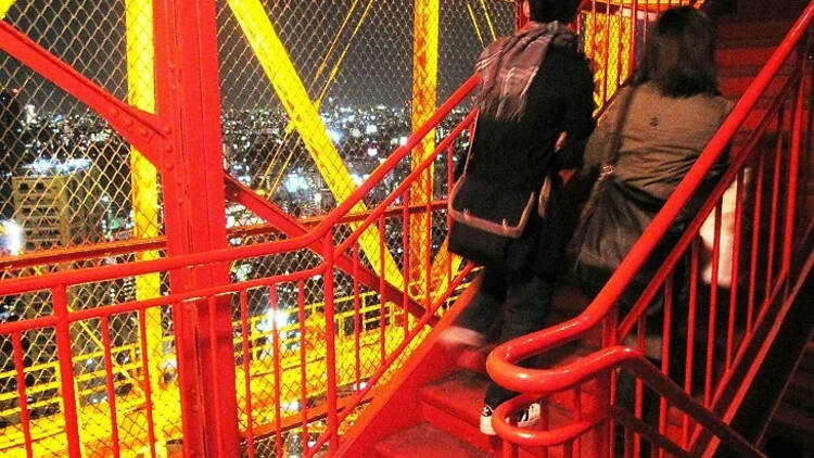 お月見外階段ウォーク