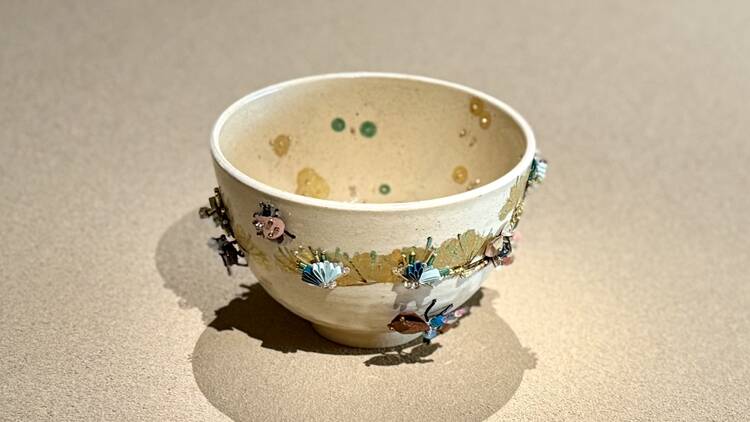 2. 日仏の職人によるコラボレーションに感嘆する。 2. 日仏の職人によるコラボレーションに感嘆する。