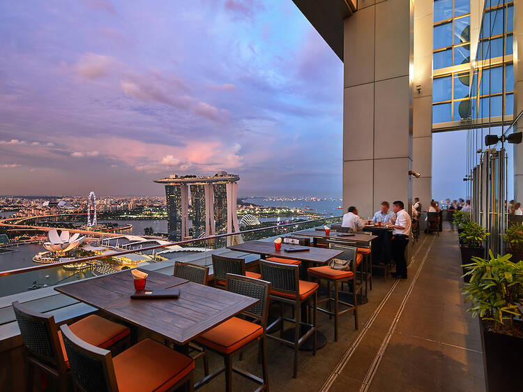 Explore Singapore’s most dazzling bars
