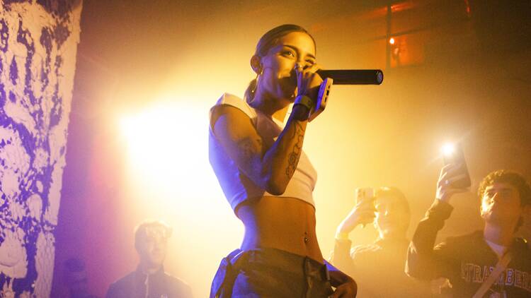 La artista Alberdi, foto por @carlos_canto7