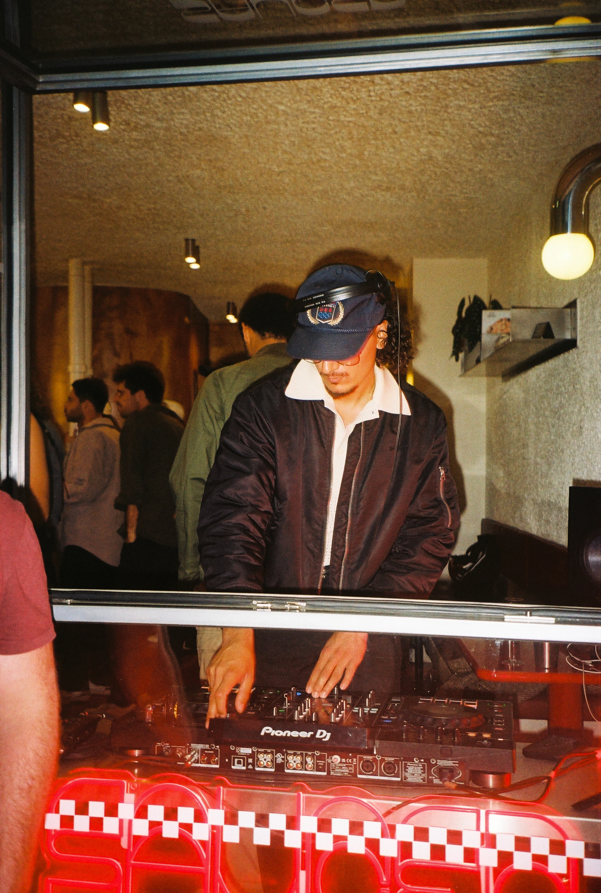 Pour la Paris Fashion Week, Time Out ont organis&eacute; une teuf avec le bar &agrave; vins le plus cool de Brooklyn