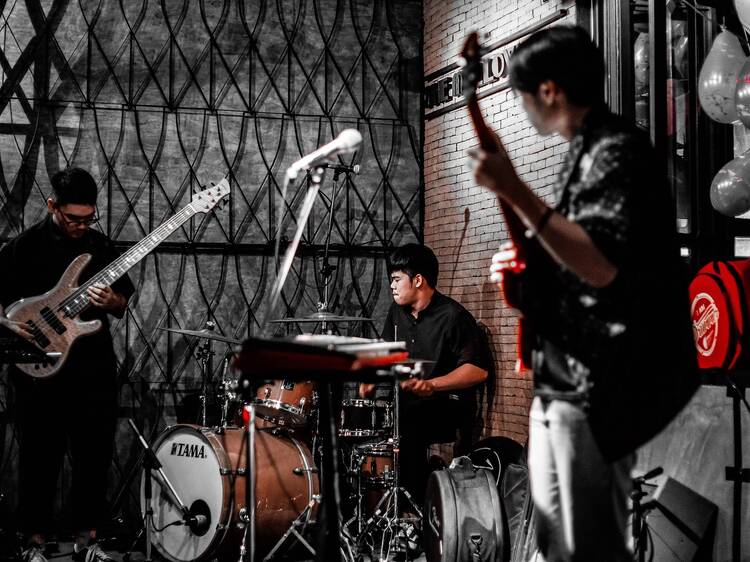 BoyPaco and Dr. Ken’s Aquarium live contemporary jazz