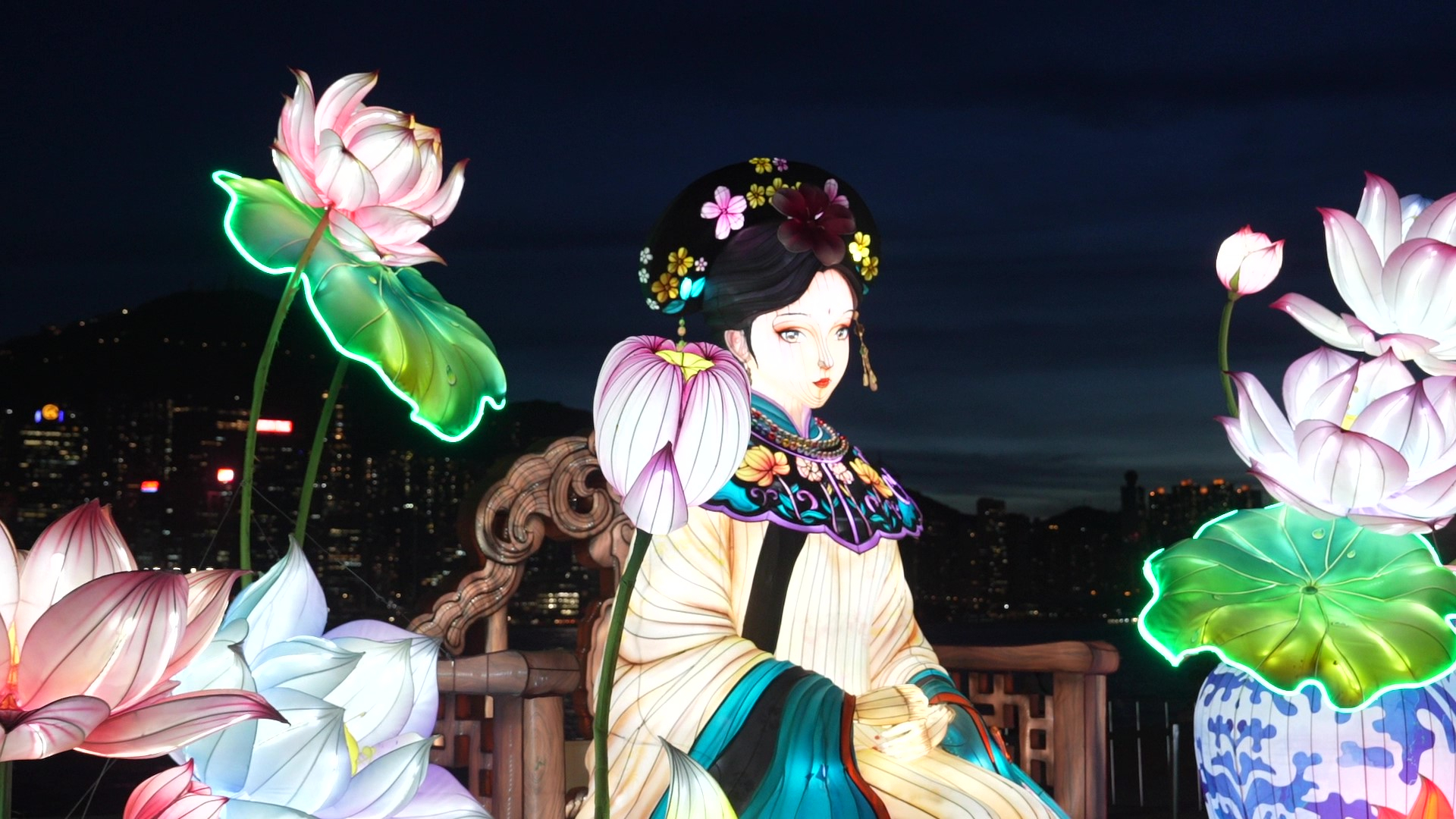 Giant ‘Hong Kong fairy’ lanterns are on display at the West Kowloon Cultural District