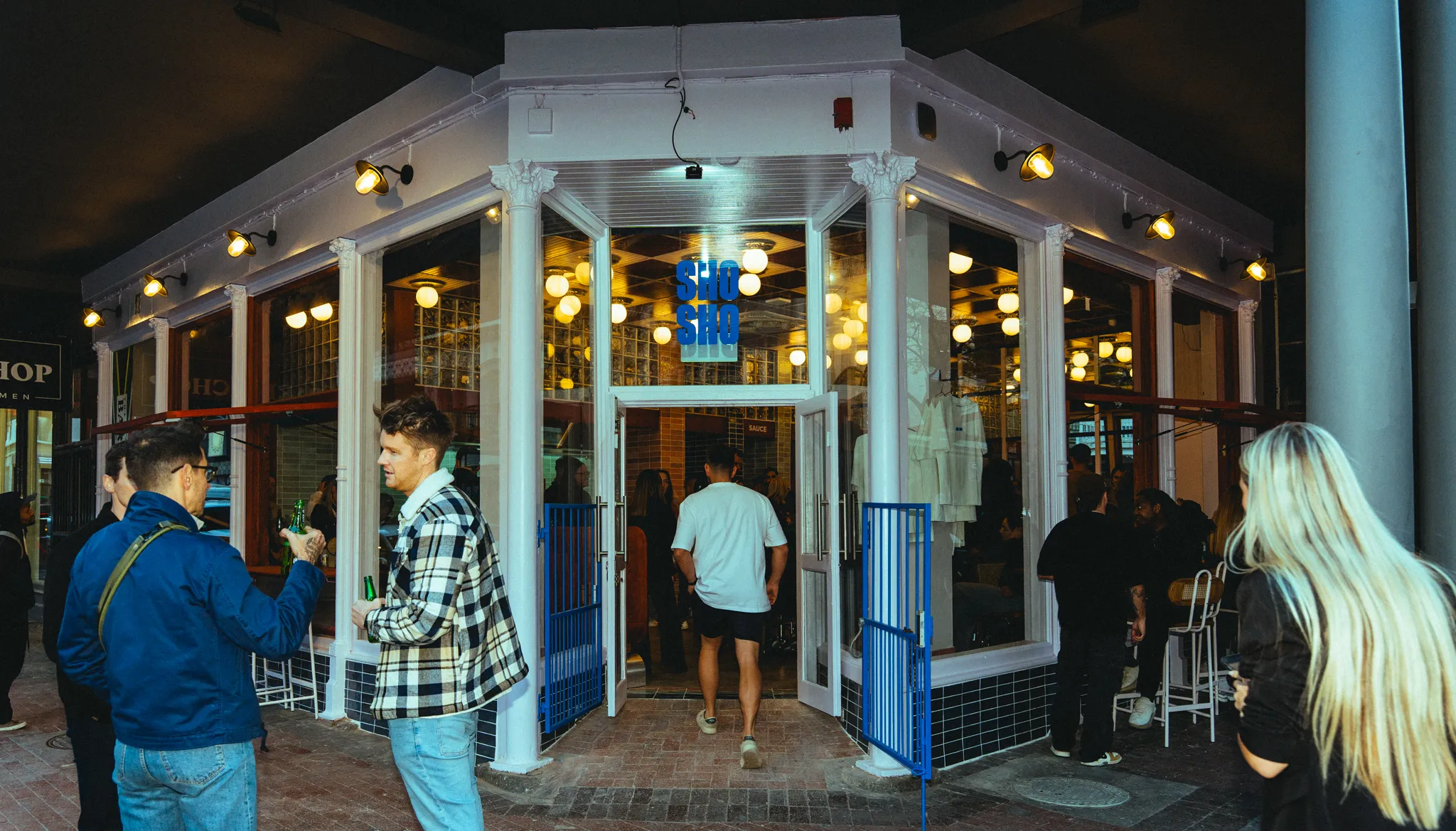 Sho Sho Burgers, Loop Street