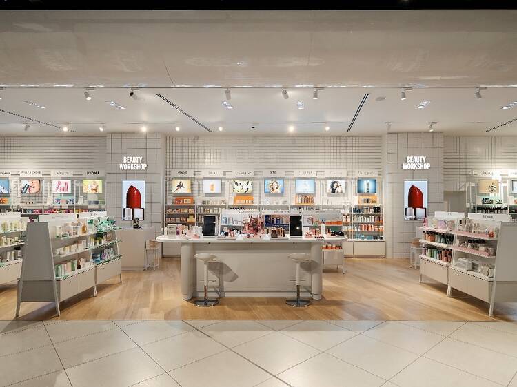 Selfridges has unveiled its biggest ever beauty hall outside London
