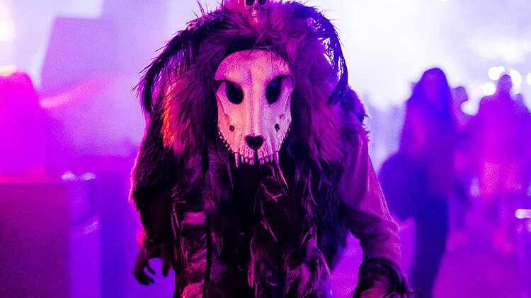 Encontrarte con tus pesadillas en los parques temáticos