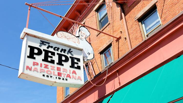 Frank Pepe Pizzeria in New Haven, CT