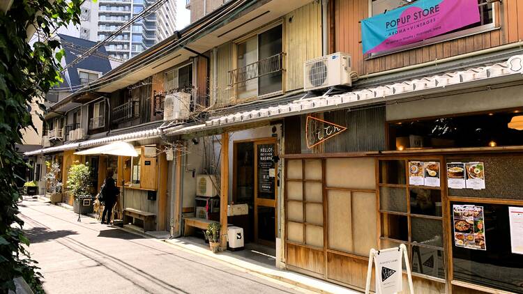 現代の長屋をのぞいてみる。