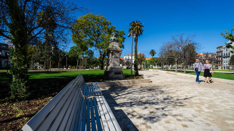 Jardim Teófilo Braga, na Praça da República