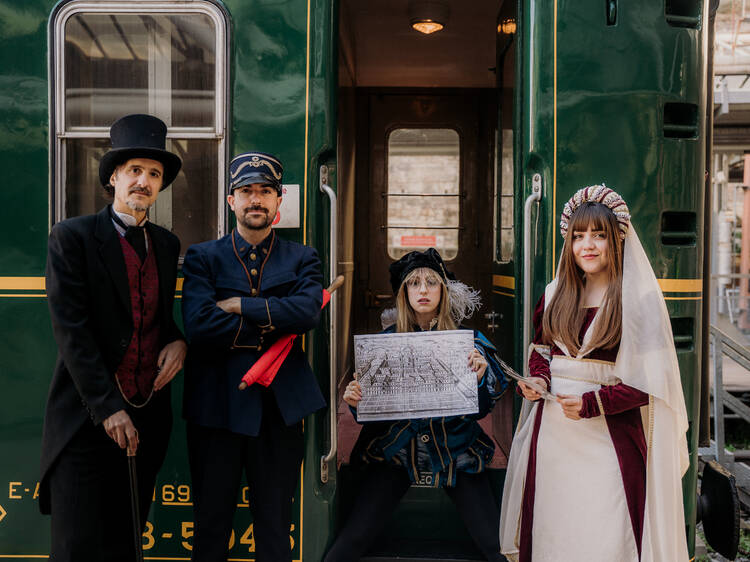 Así es viajar en el histórico Tren de Felipe II