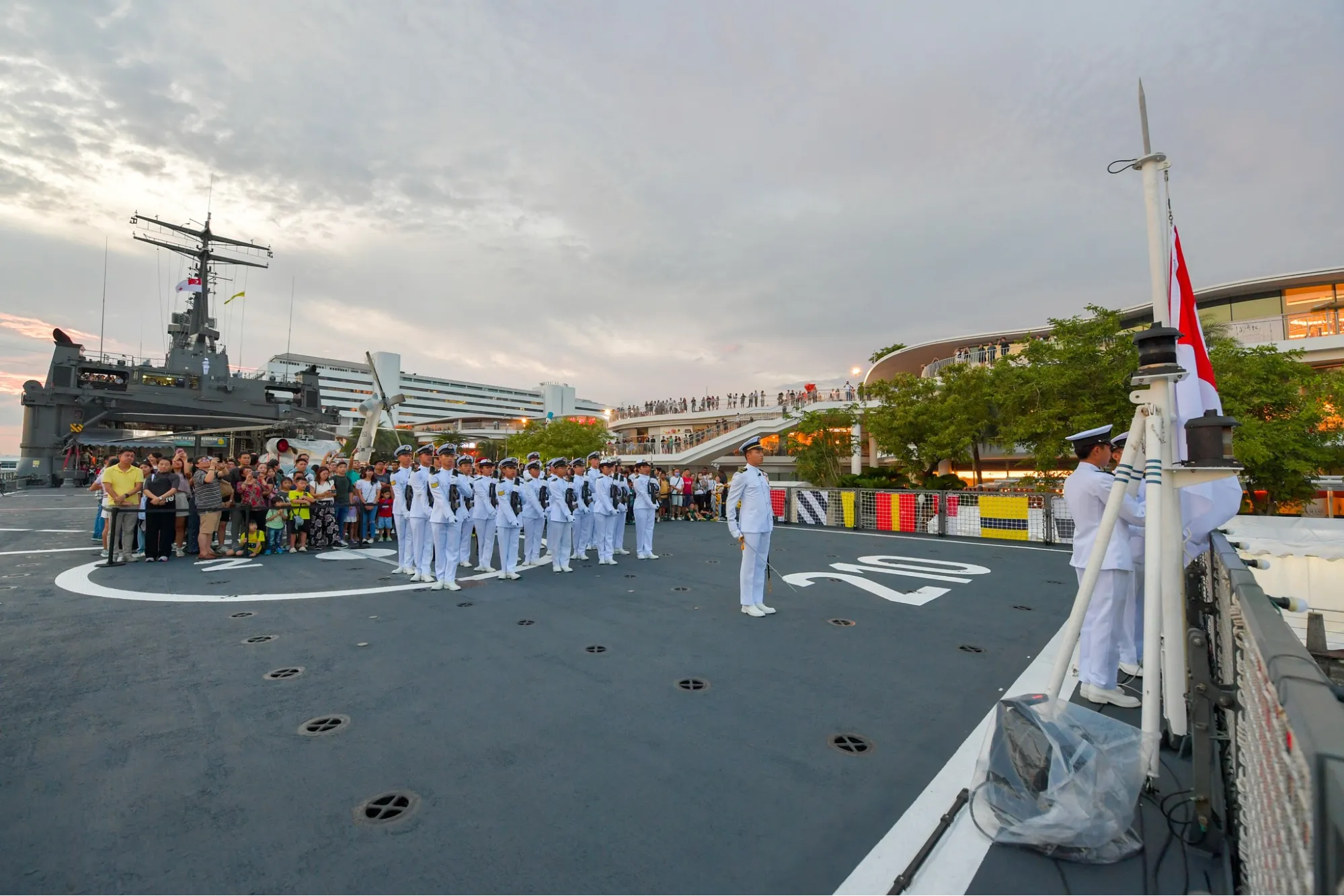 Navy@Vivo