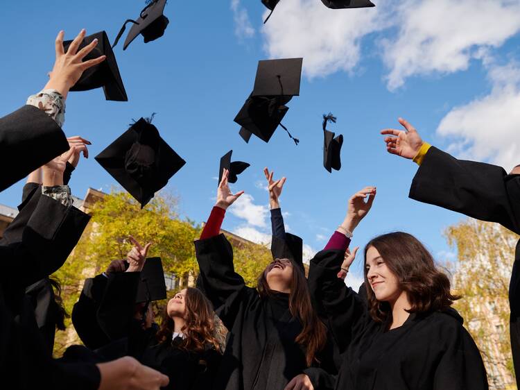 Qué estudiaron y dónde trabajan los graduados de UCES