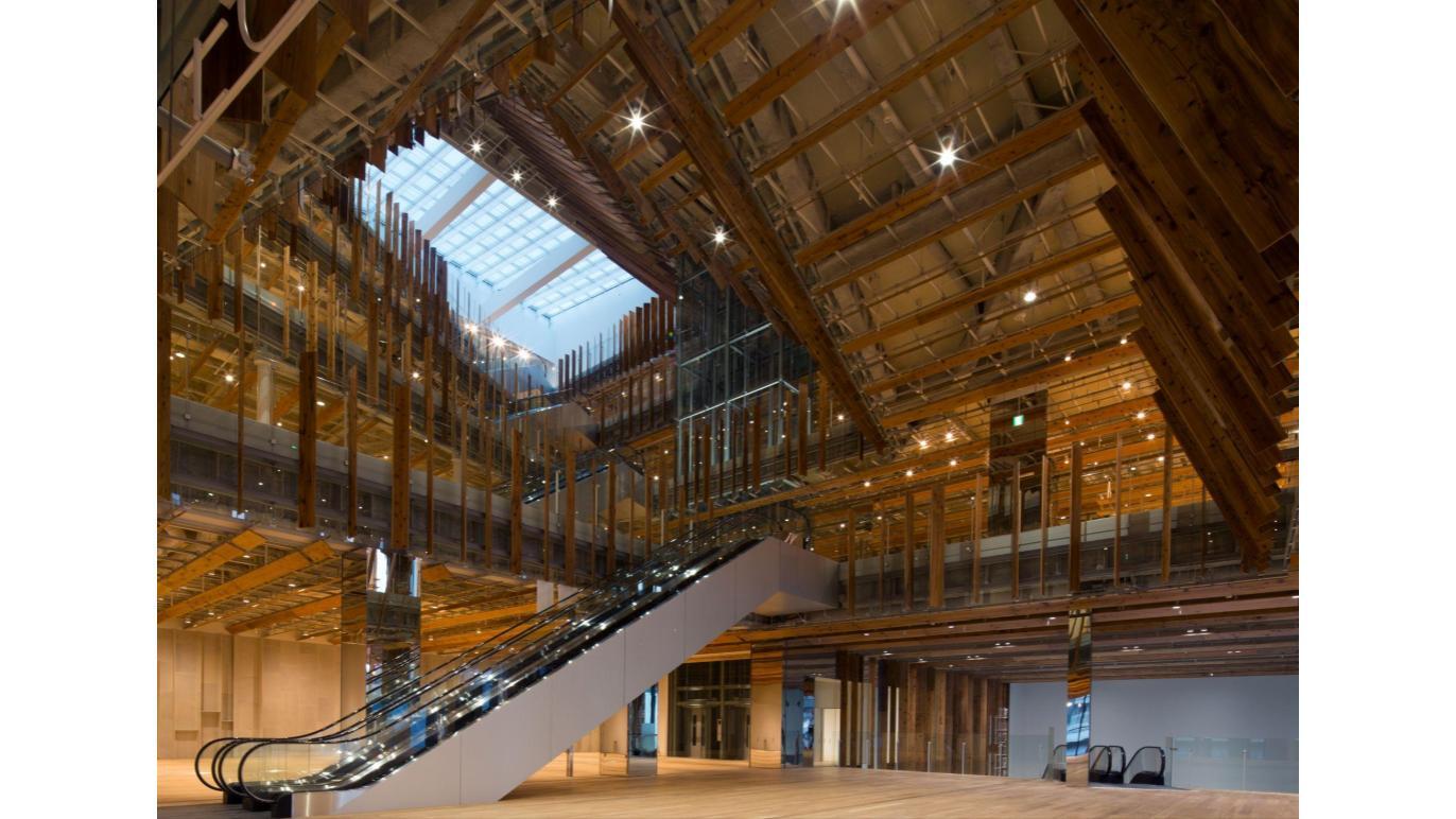 富山市ガラス美術館