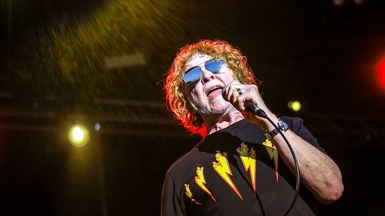 Mick Hucknall, Simply Red, performing live