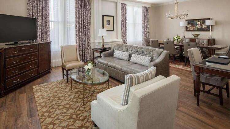 The Roosevelt New Orleans, A Waldorf Astoria Hotel
