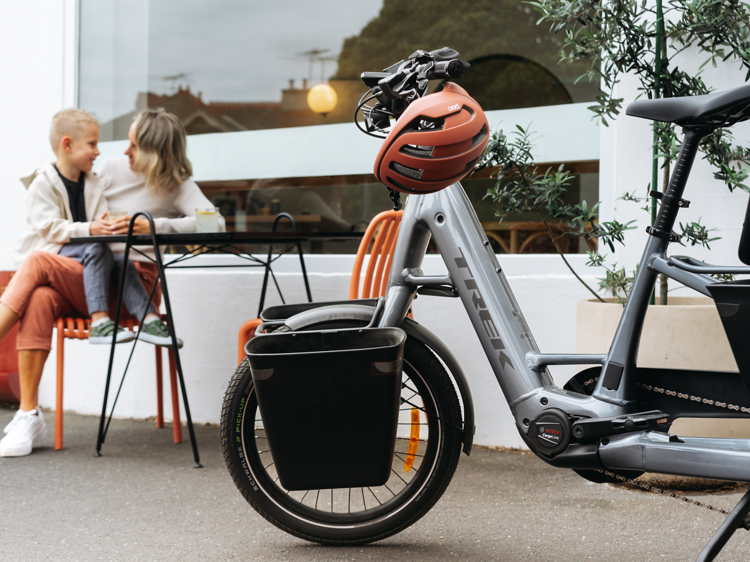 Pop into a bike-friendly cafe Pop into a bike-friendly cafe