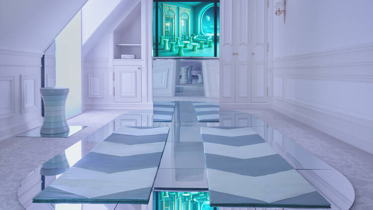 Le Meurice dévoile une suite futuriste éphémère pour une expérience sensorielle unique Le Meurice dévoile une suite futuriste éphémère pour une expérience sensorielle unique