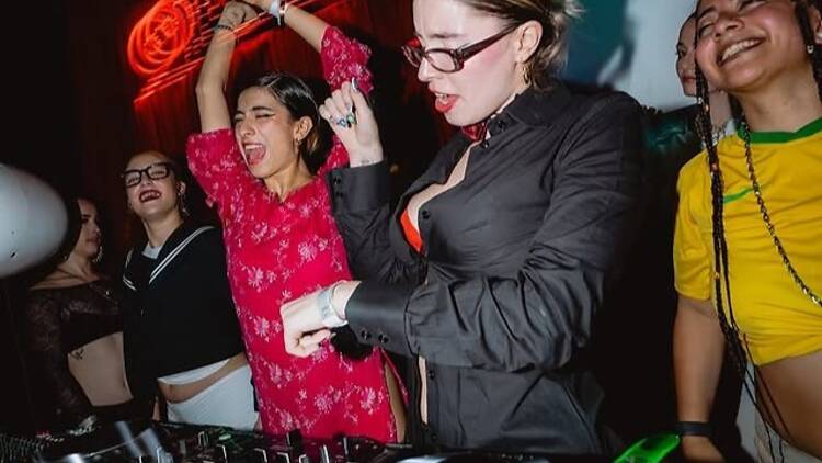 Mover el esqueleto al ritmo urbano