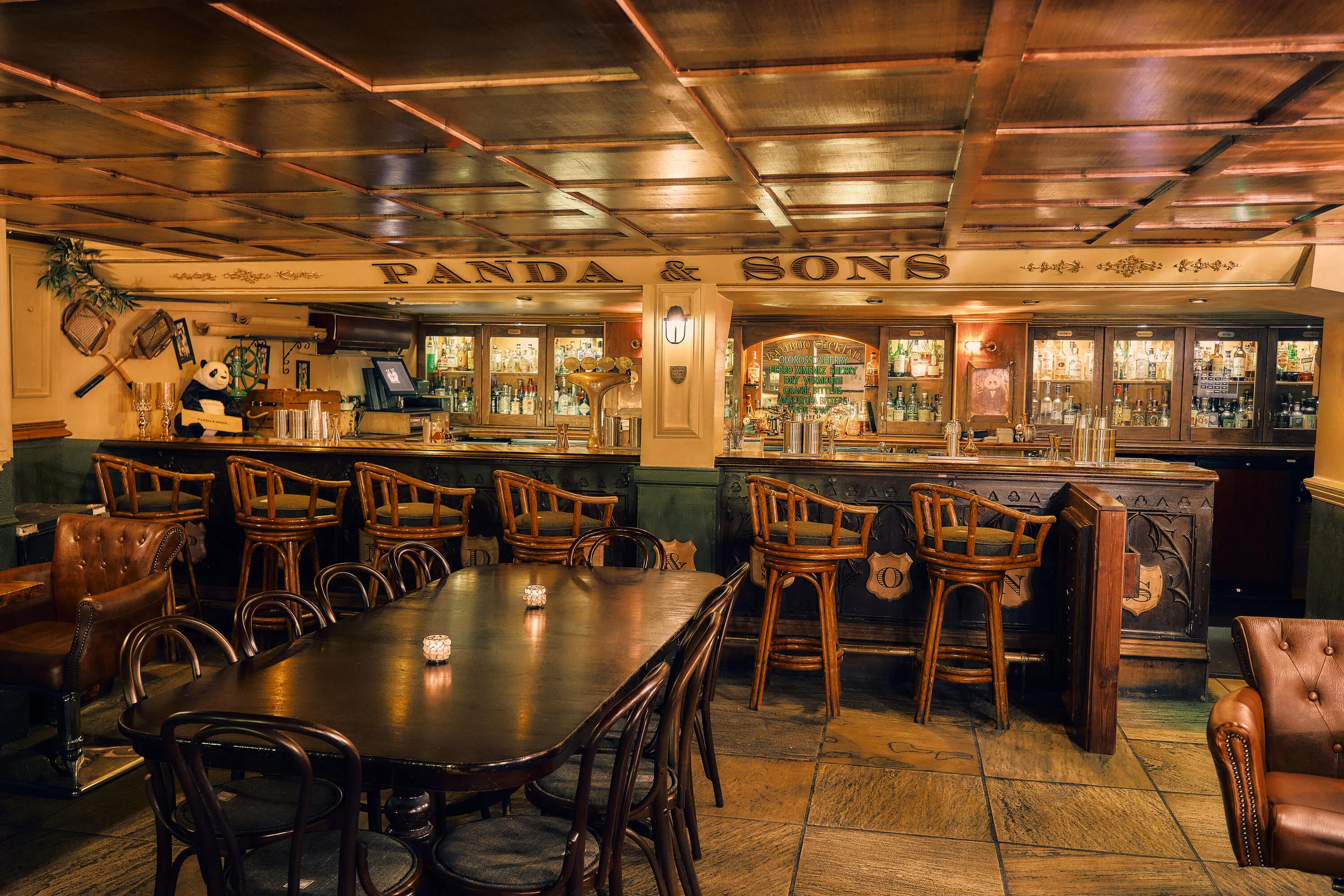 Panda & Sons bar
