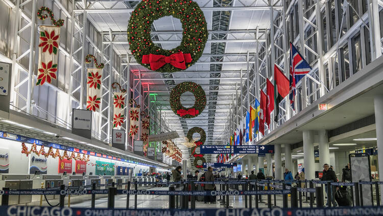 Christmas decorations in Chicago O'Hare airport
