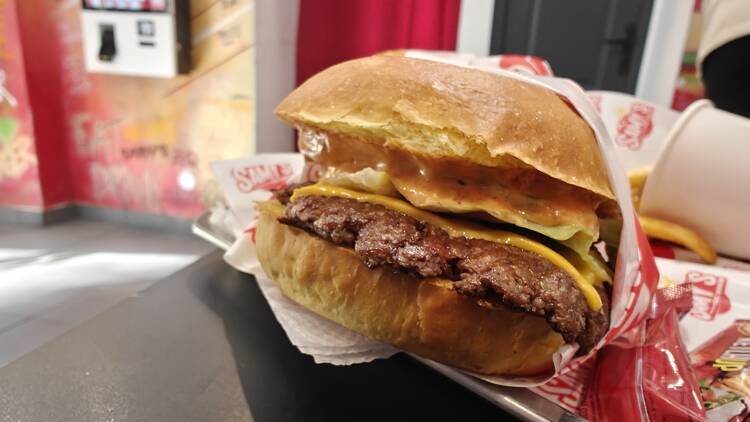 Samy’s BBQ burger