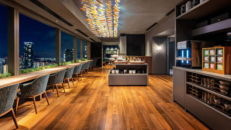 Free refreshments at the Club Lounge