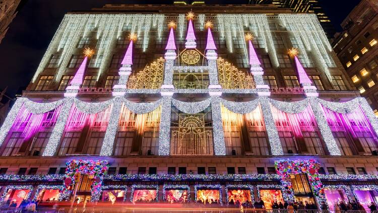 Christmas in new york 2025: lights, events & best photo spots 16 Image