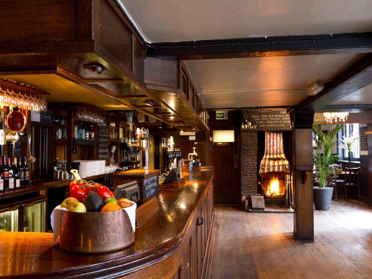 The Spaniard’s Inn, Hampstead Heath The Spaniard’s Inn, Hampstead Heath