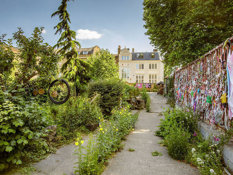 The Cross Bones Graveyard's unsettling history The Cross Bones Graveyard's unsettling history